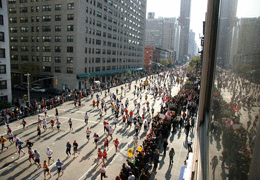 Picture of the race through Manhattan avenues - NYC Marathon Photo  Ben Keith